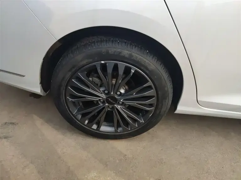 Dongfeng Yixuan MAX 1.5 T Super Style Dad