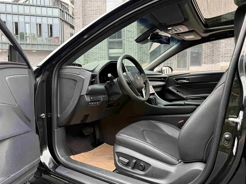 Avalon 2.0 L Luxury