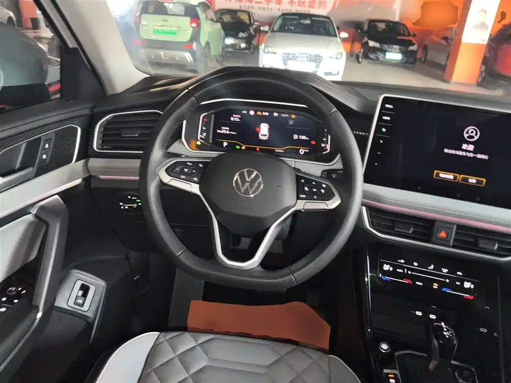 Tayron 300 TSI 2 WD Luxury Plus Advanced