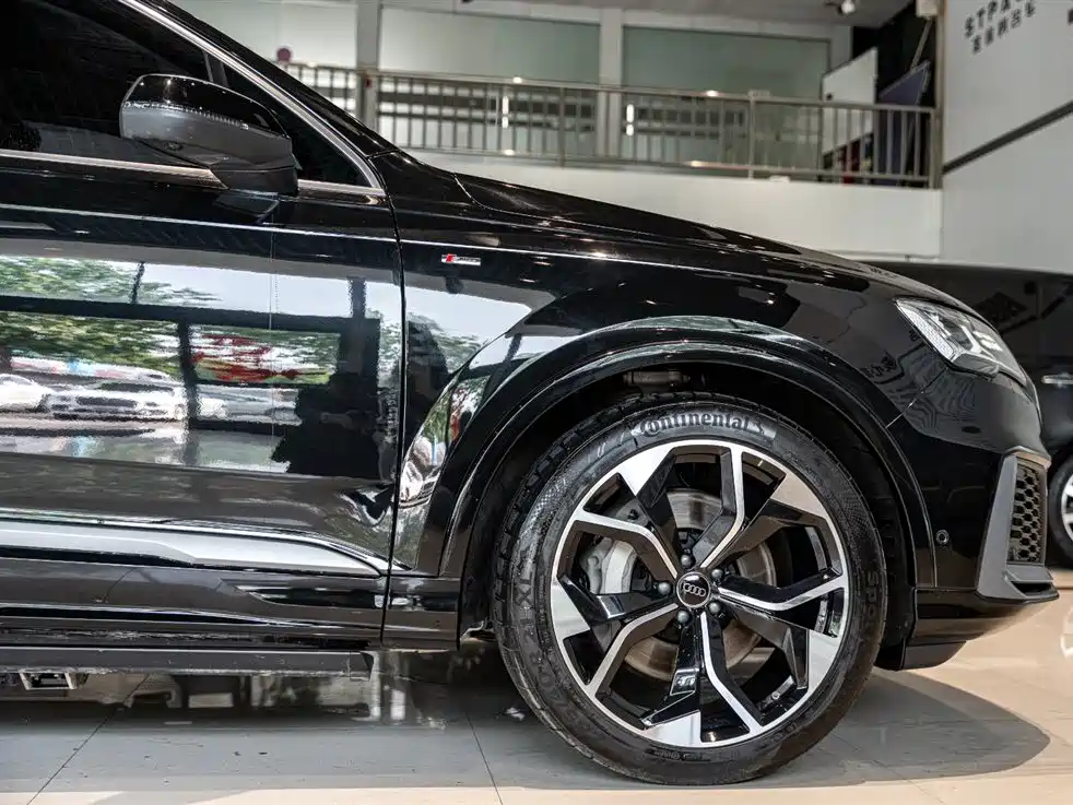 Audi Q7 55 TFSI quattro S line Sport