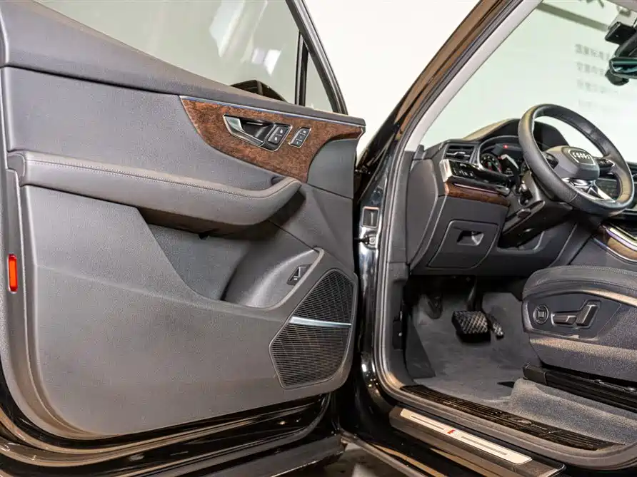 Audi Q7 55 TFSI quattro S line Sport
