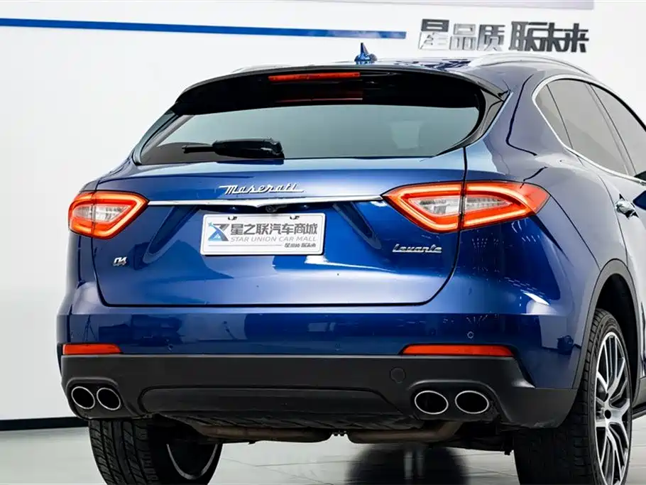 Levante 3.0 T Standard