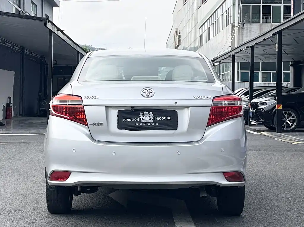 Vios 1.5 L Auto Smart Style
