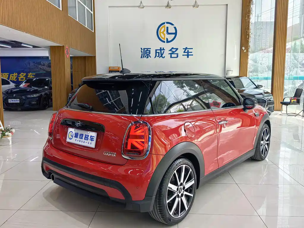 MINI Facelift 1.5 T COOPER Artist