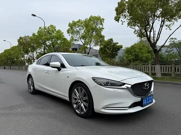Mazda Atenza 2.5 L Blue Sky Supreme