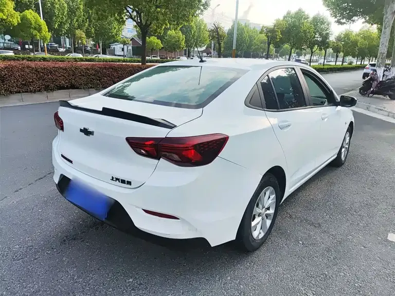Chevrolet Cavalier 325 T Auto Pleasant
