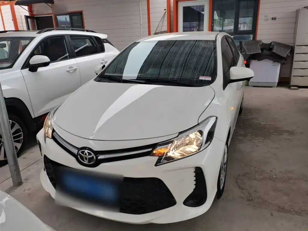Vios FS 1.5 L CVT Sharp Speed