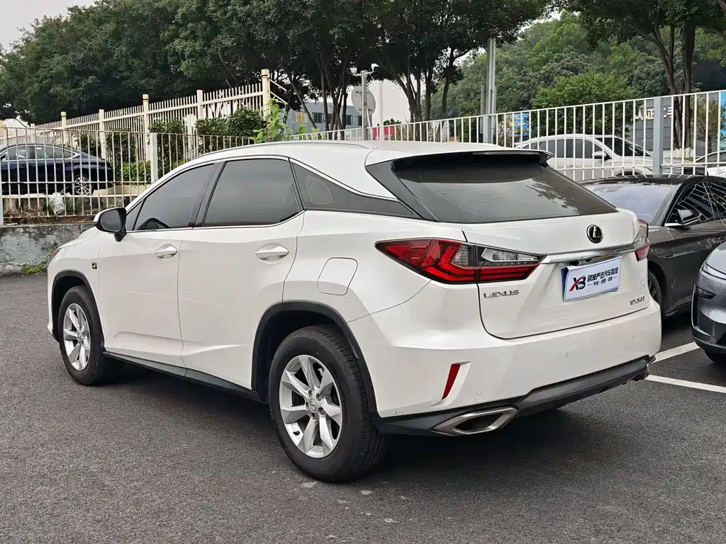 Lexus RX 300 2 WD Elite CN-V