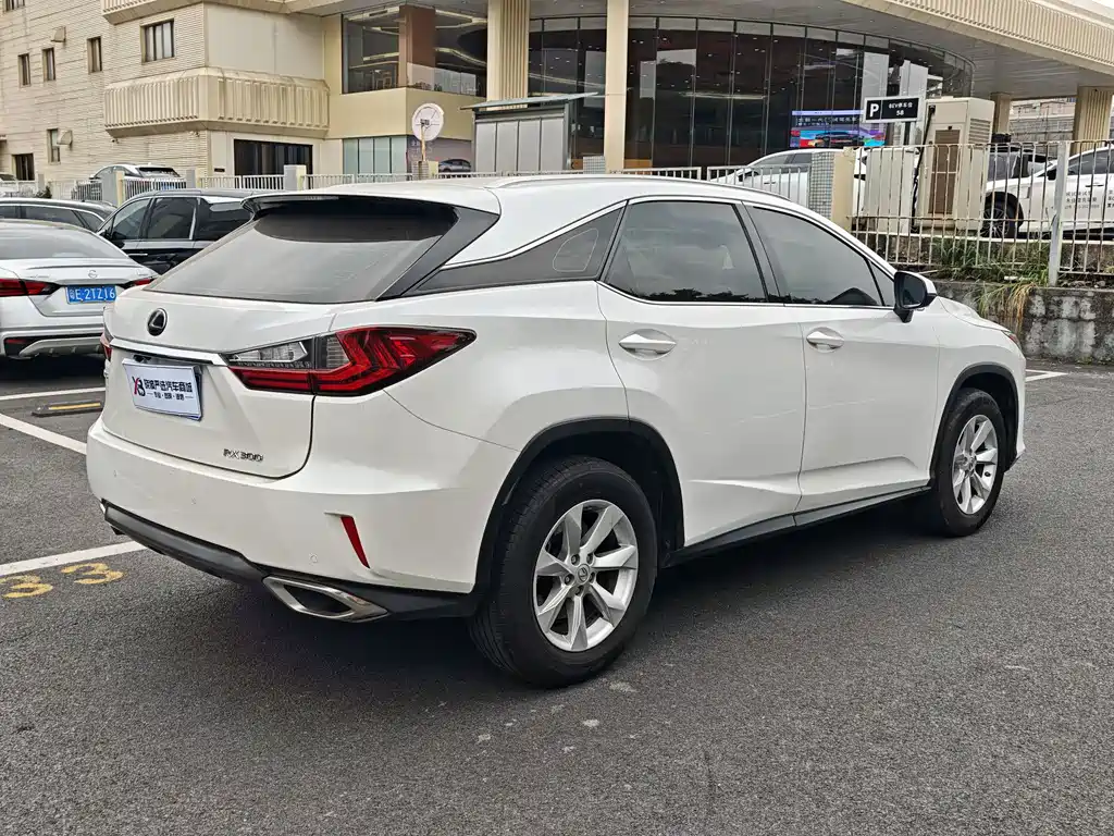 Lexus RX 300 2 WD Elite CN-V