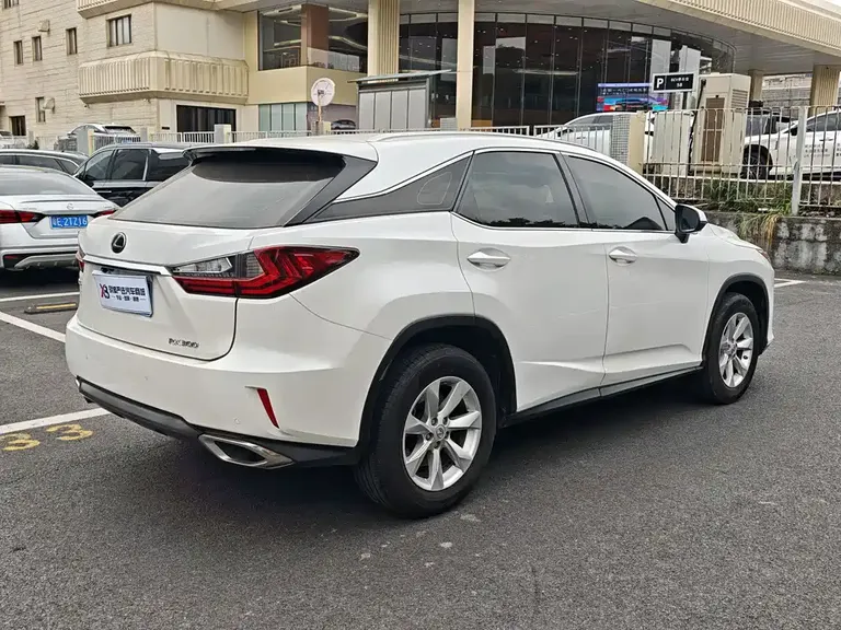 Lexus RX 300 2 WD Elite CN-V