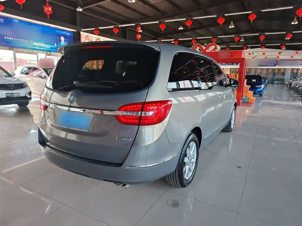 Buick GL8 28 T Luxury CN-VI