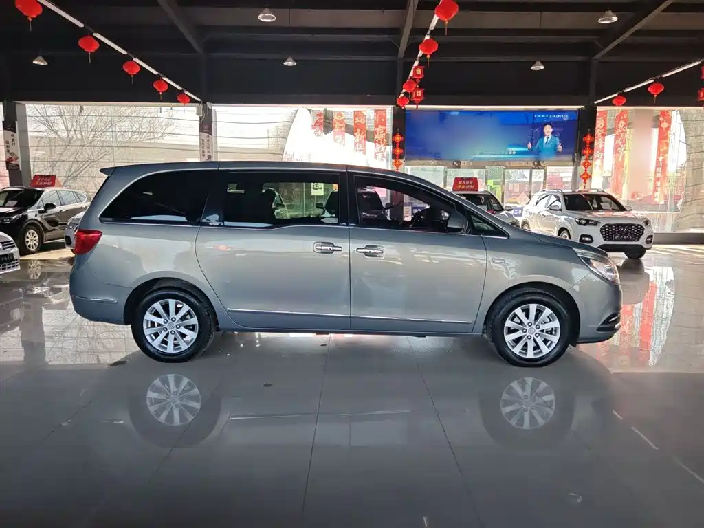 Buick GL8 28 T Luxury CN-VI