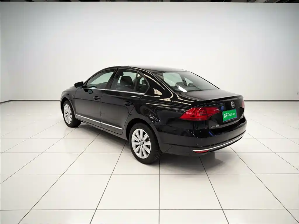 Bora 1.5 L Auto Comfort