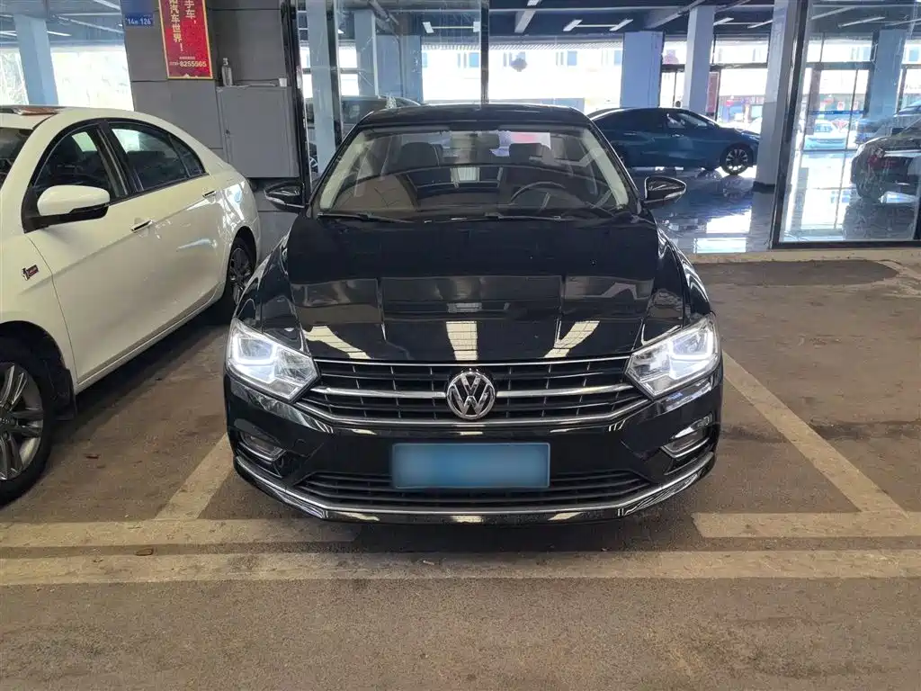 Bora 1.5 L Auto Comfort