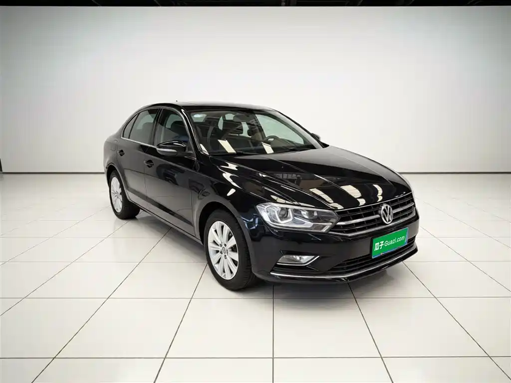 Bora 1.5 L Auto Comfort
