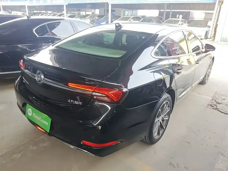 Buick LaCrosse 28 T Luxury