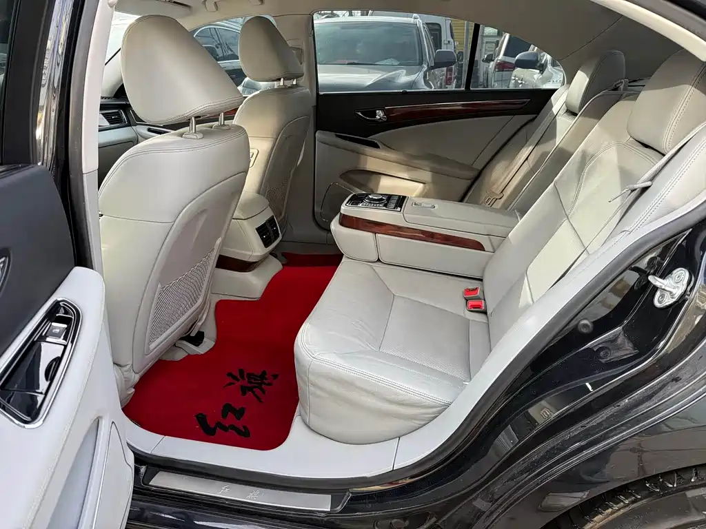 Hongqi H7 红旗H7 2015款 1.8 T 技术型