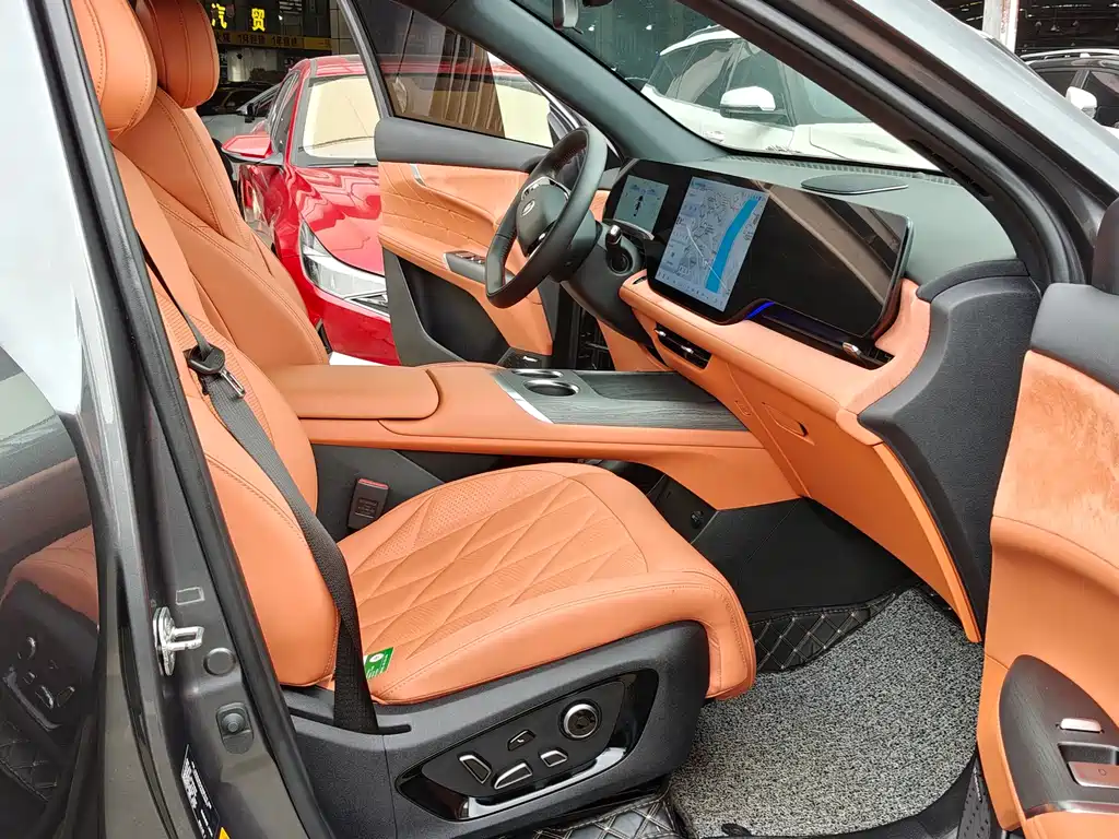 Changan CS75 PLUS 4 th Gen 1.5 T New Blue Whale Smart Flagship
