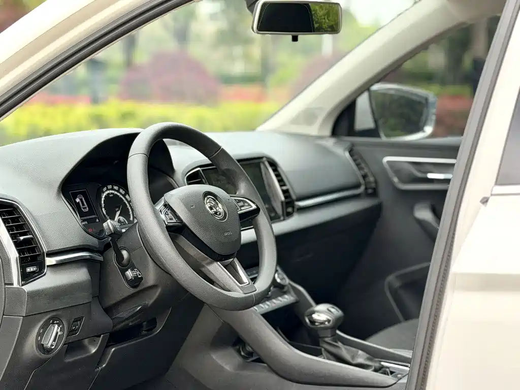 Karoq TSI280 Smart Travel Luxury CN-VI