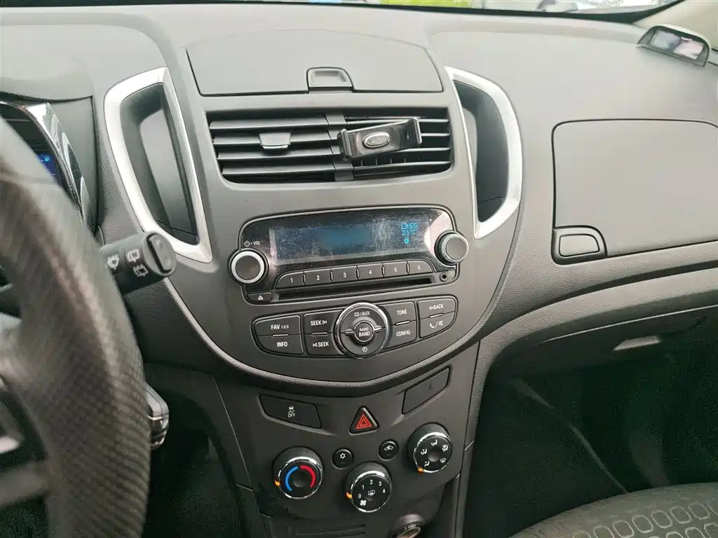 Tracker 1.4 T Auto 2 WD Comfort