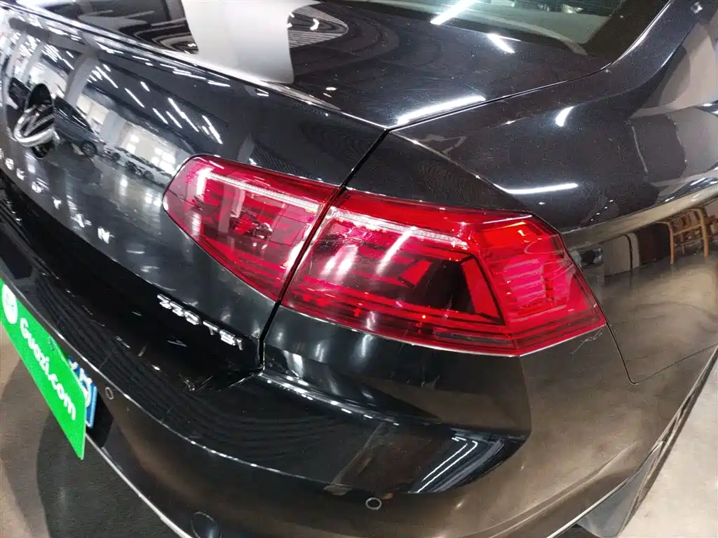 Magotan 330 TSI DSG Leading