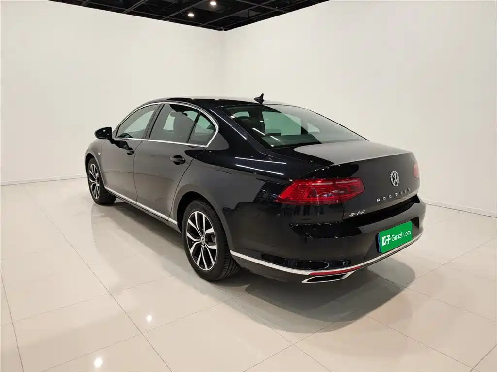 Magotan 330 TSI DSG Leading