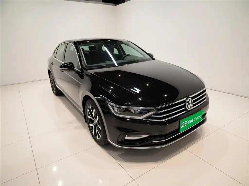 Magotan 330 TSI DSG Leading