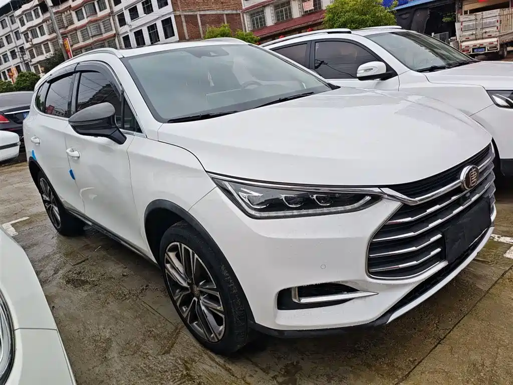 Tang 2.0 T Auto Connected Honored 7-seat CN-V