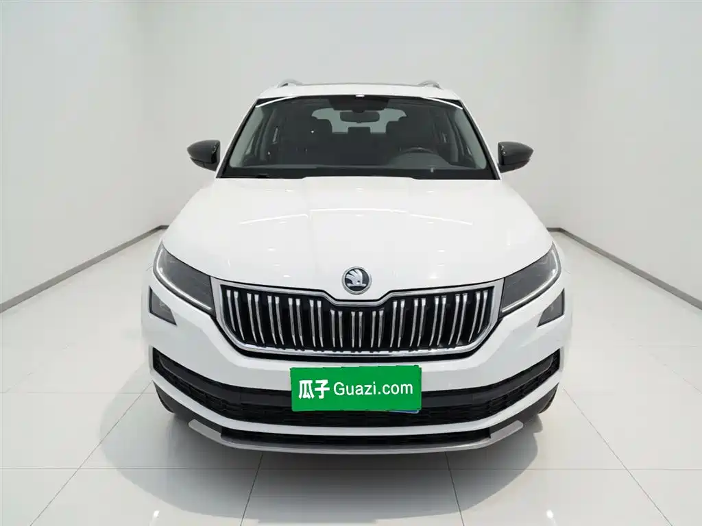 Kodiaq Facelift TSI330 5-seat 2 WD Luxury Enjoyment