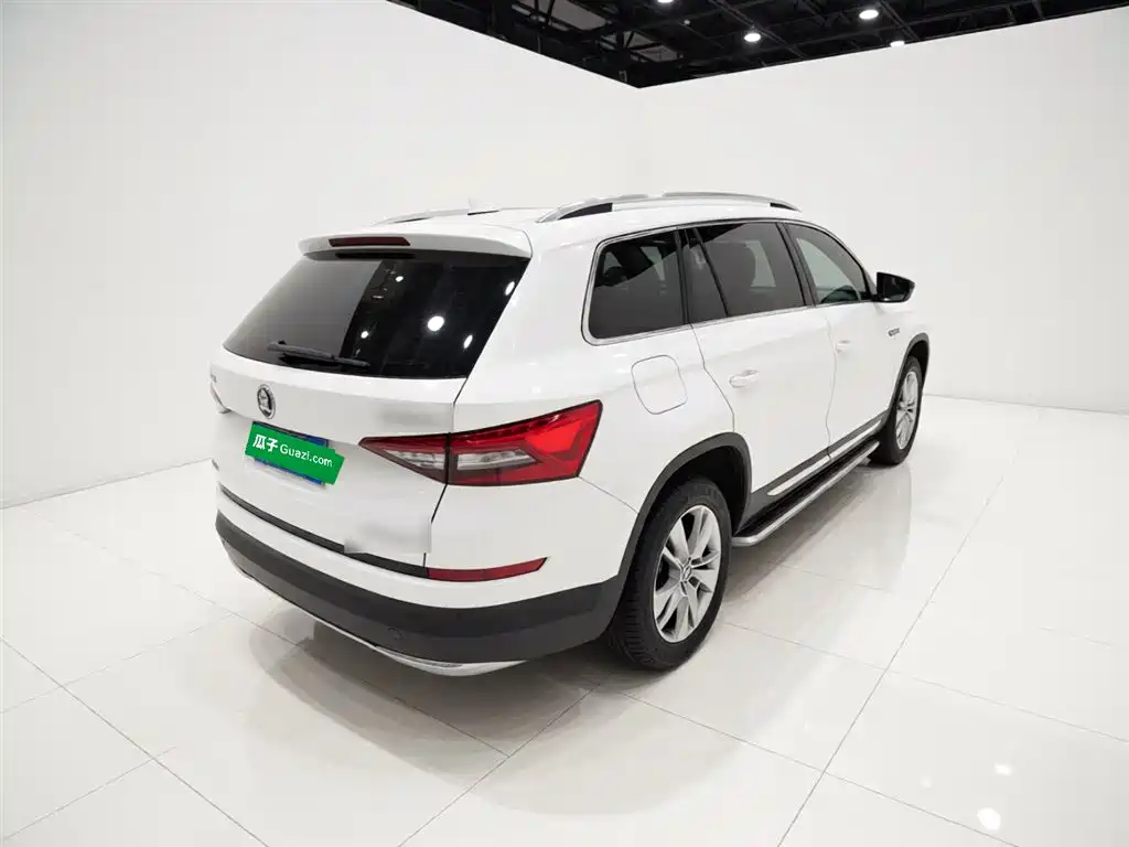 Kodiaq Facelift TSI330 5-seat 2 WD Luxury Enjoyment