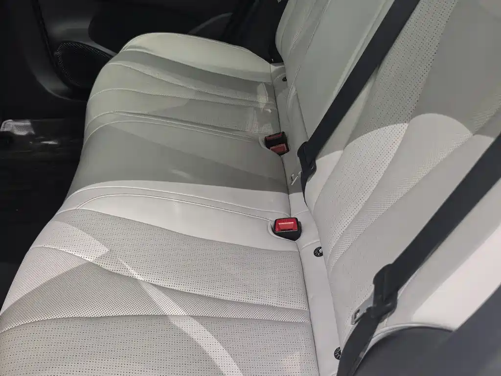 Seal 05 DM-i DM-i Smart Drive 120 KM Flagship