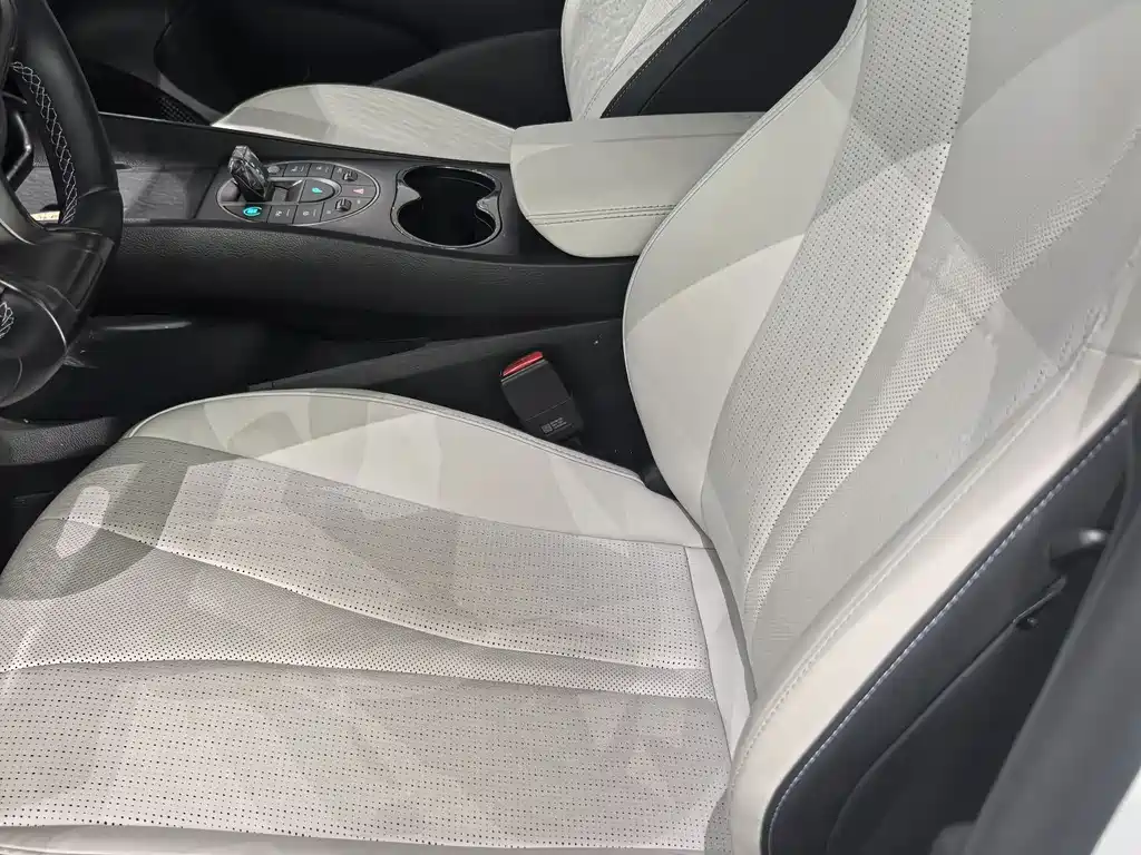 Seal 05 DM-i DM-i Smart Drive 120 KM Flagship