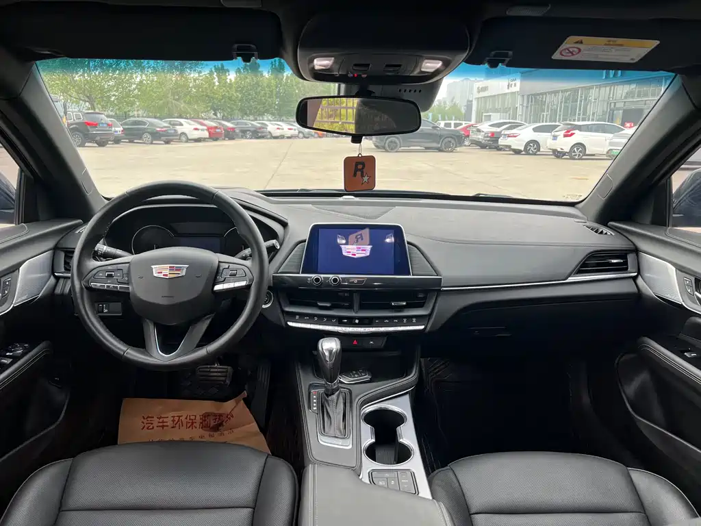 Cadillac CT4 25 T Luxury