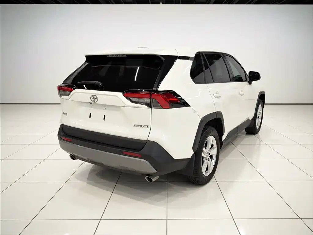 RAV4 2.0 L CVT 2 WD Style
