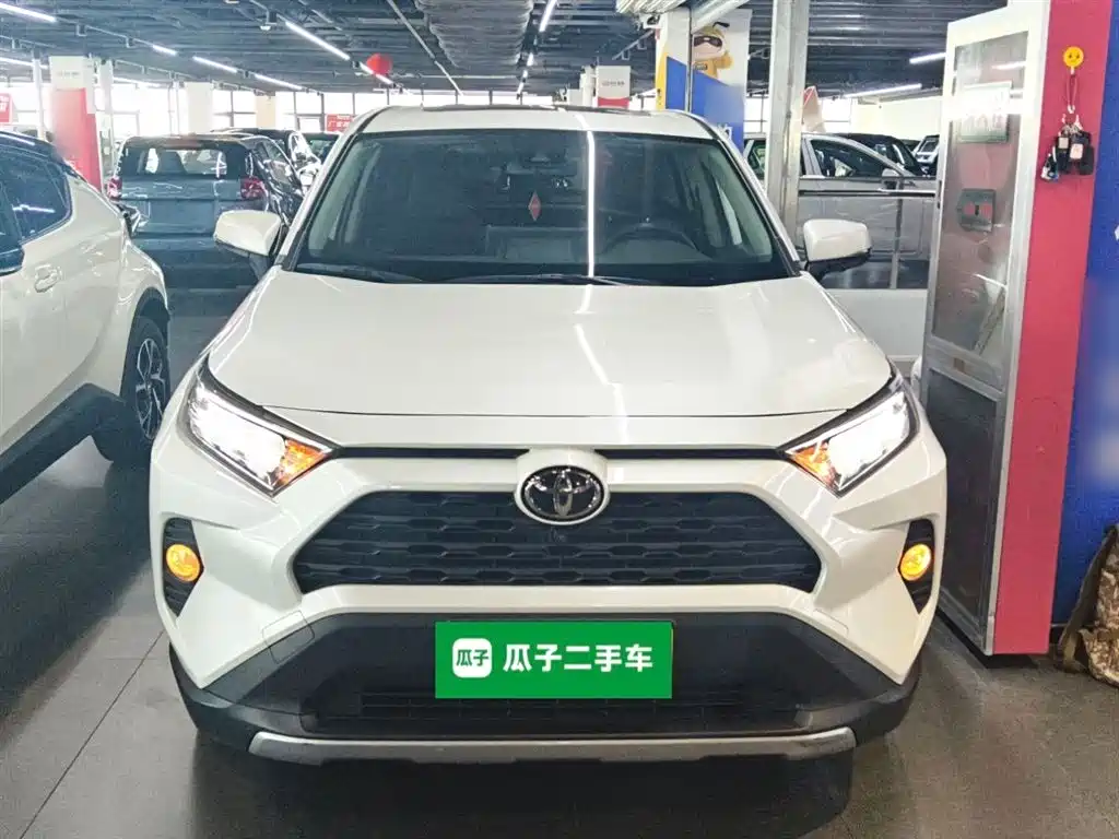 RAV4 2.0 L CVT 2 WD Style