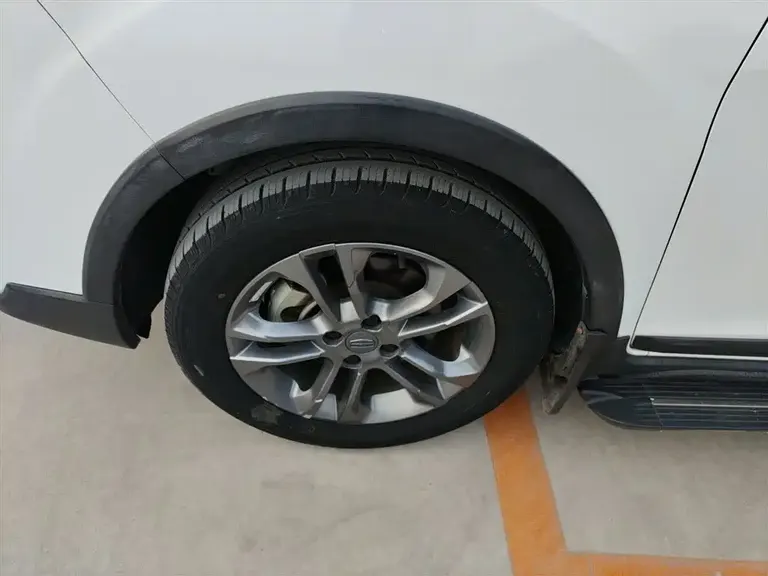 Geely Vision X3 1.5 L CVT Distinguished