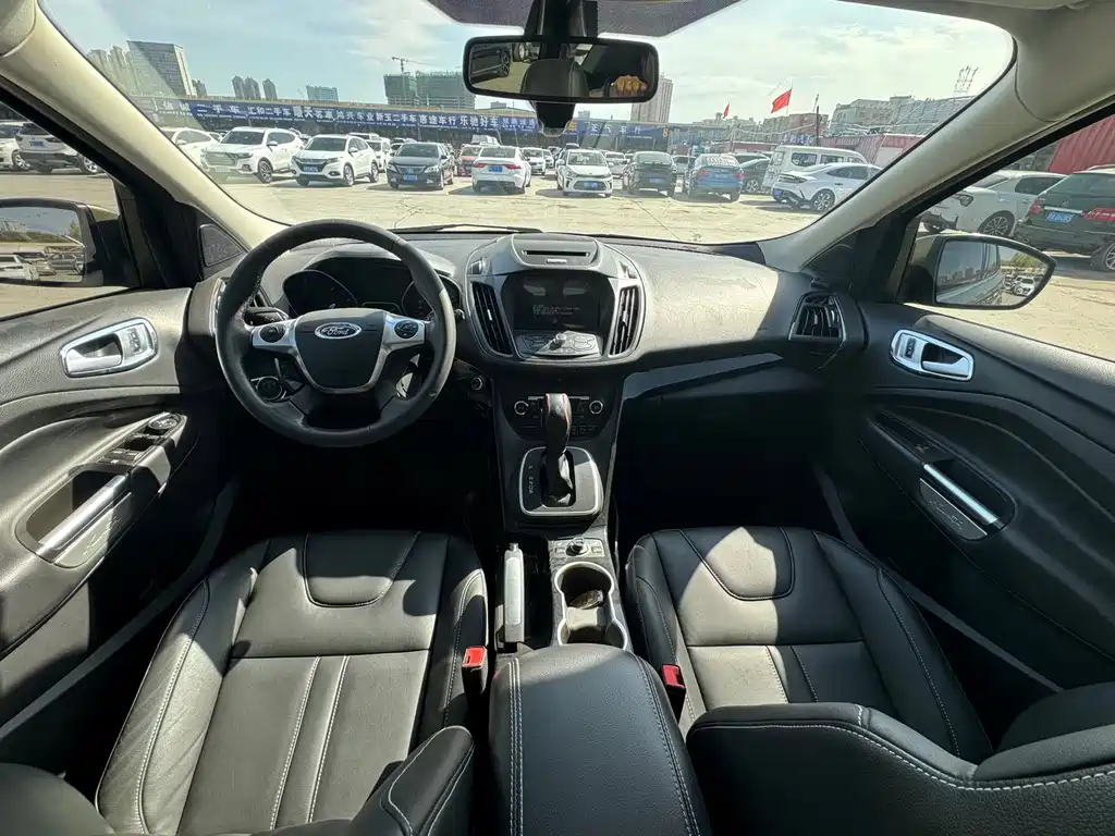 Kuga 2.0 L GTDi 4 WD Sport