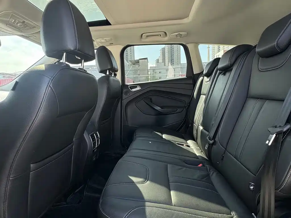 Kuga 2.0 L GTDi 4 WD Sport