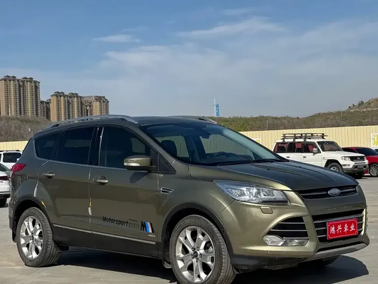 Ford Kuga 2.0 L GTDi 4 WD Sport