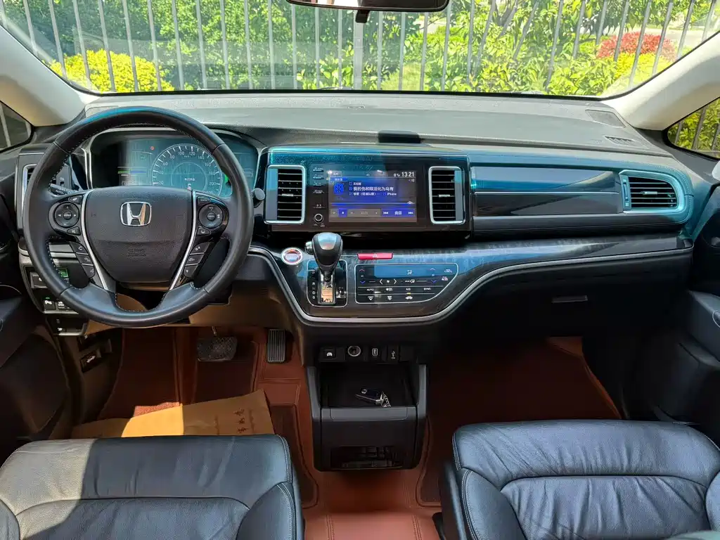 Elysion 2.0 L Hybrid Luxury
