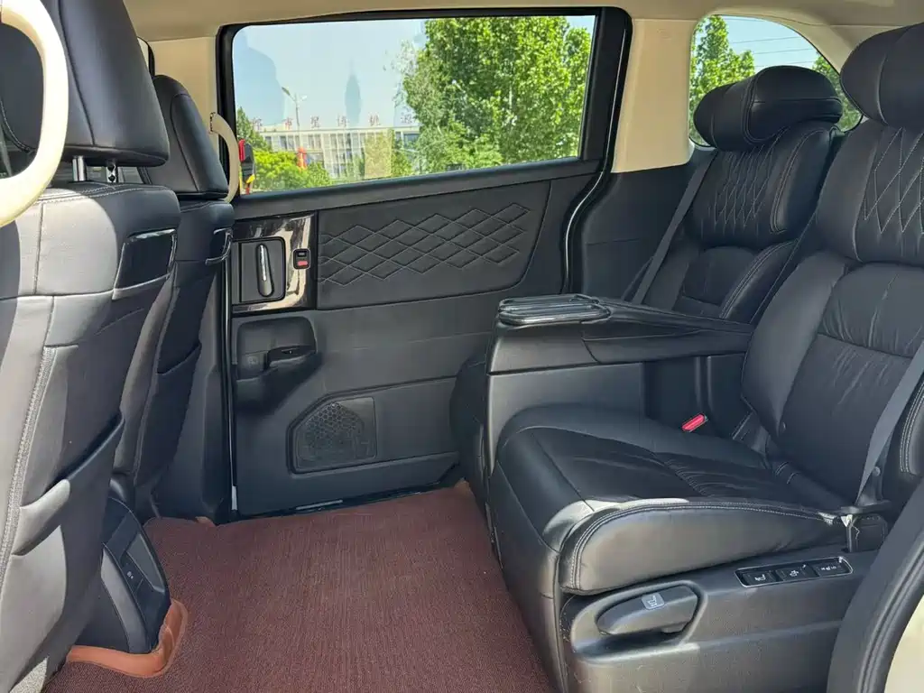 Elysion 2.0 L Hybrid Luxury