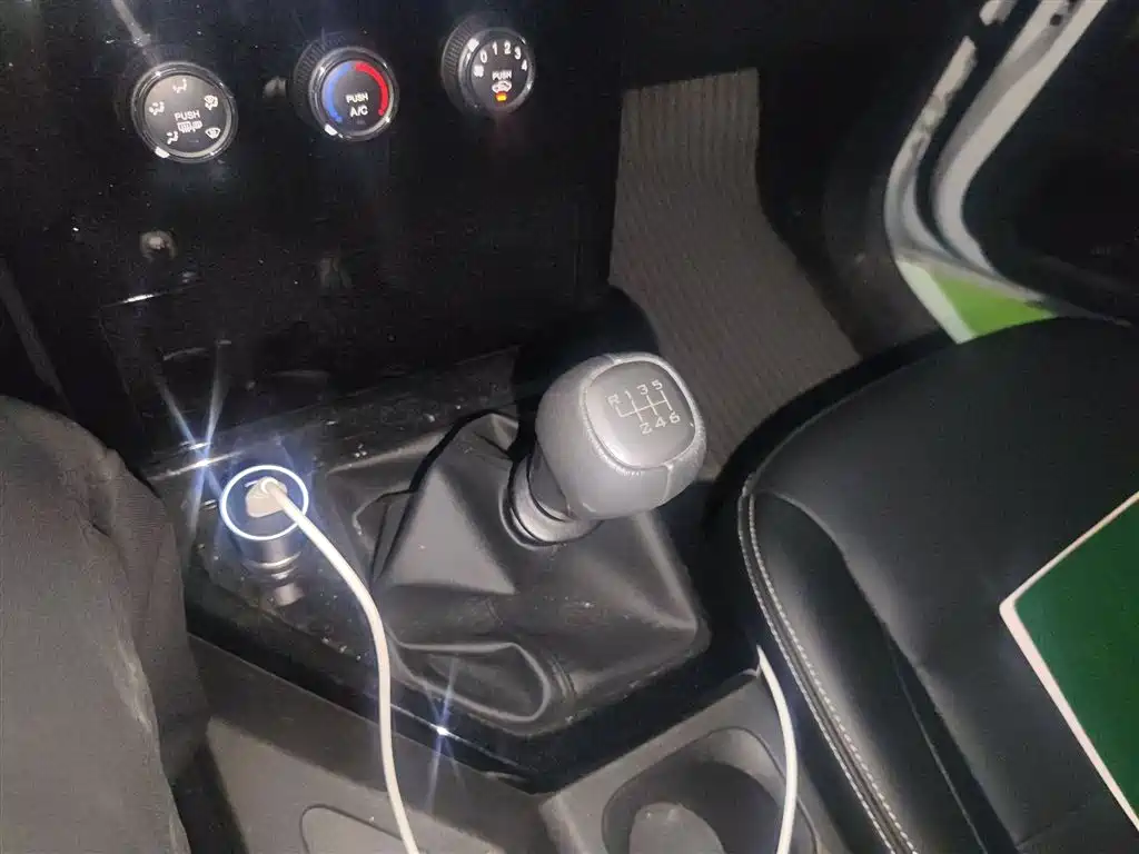Wuling Journey 1.5 T Manual Luxury