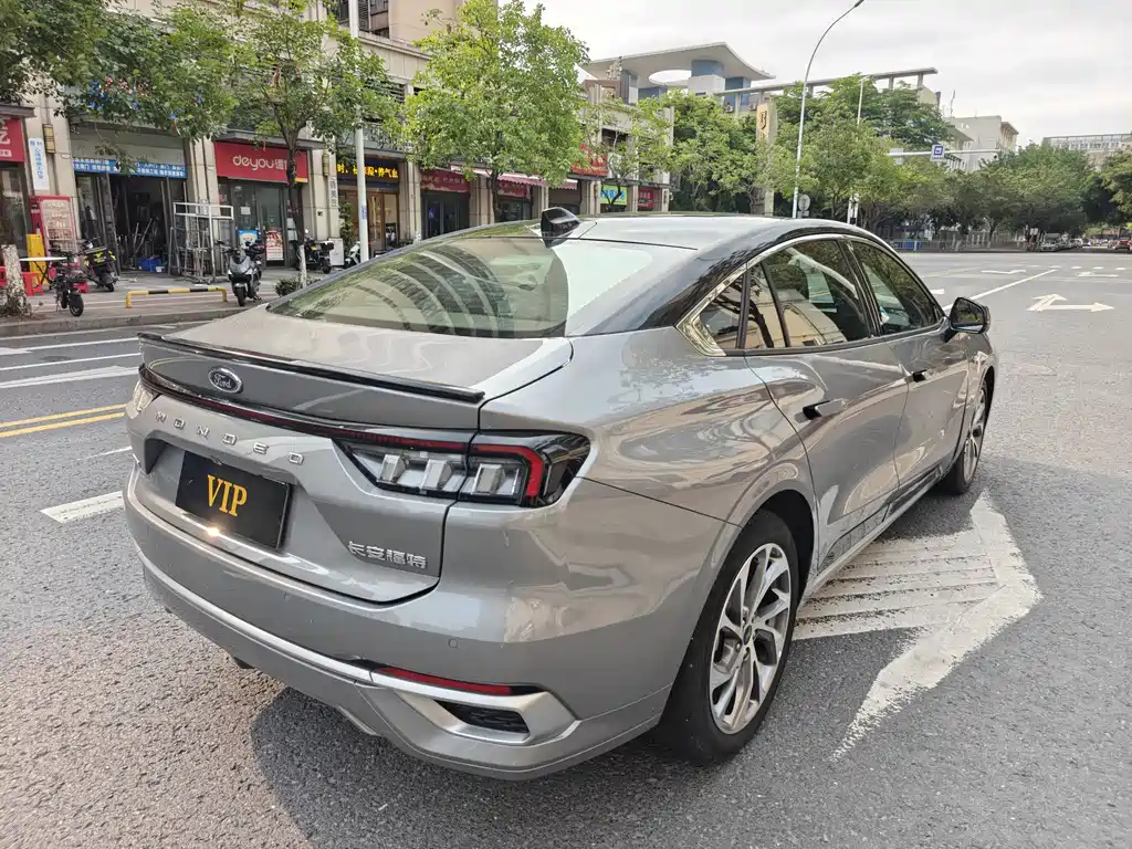 Mondeo EcoBoost 245 Supreme
