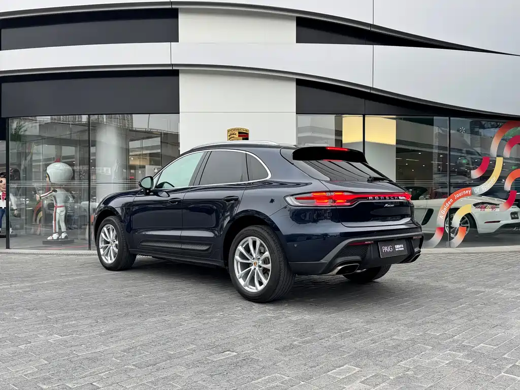 Macan Macan 2.0 T