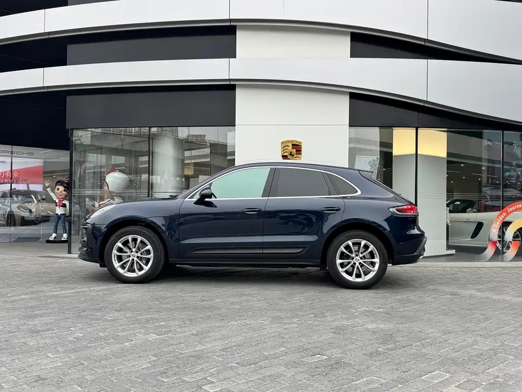 Macan Macan 2.0 T