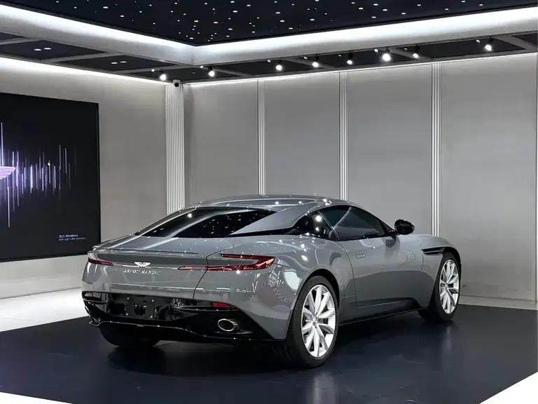 Aston Martin DB11 4.0 T V8 Coupe