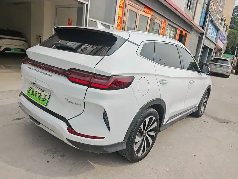 BYD Song PLUS NEV Champion DM-i 110 KM Flagship