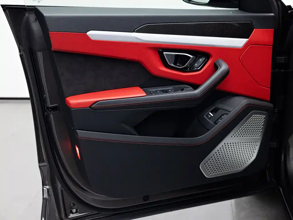 Urus 4.0 T V8