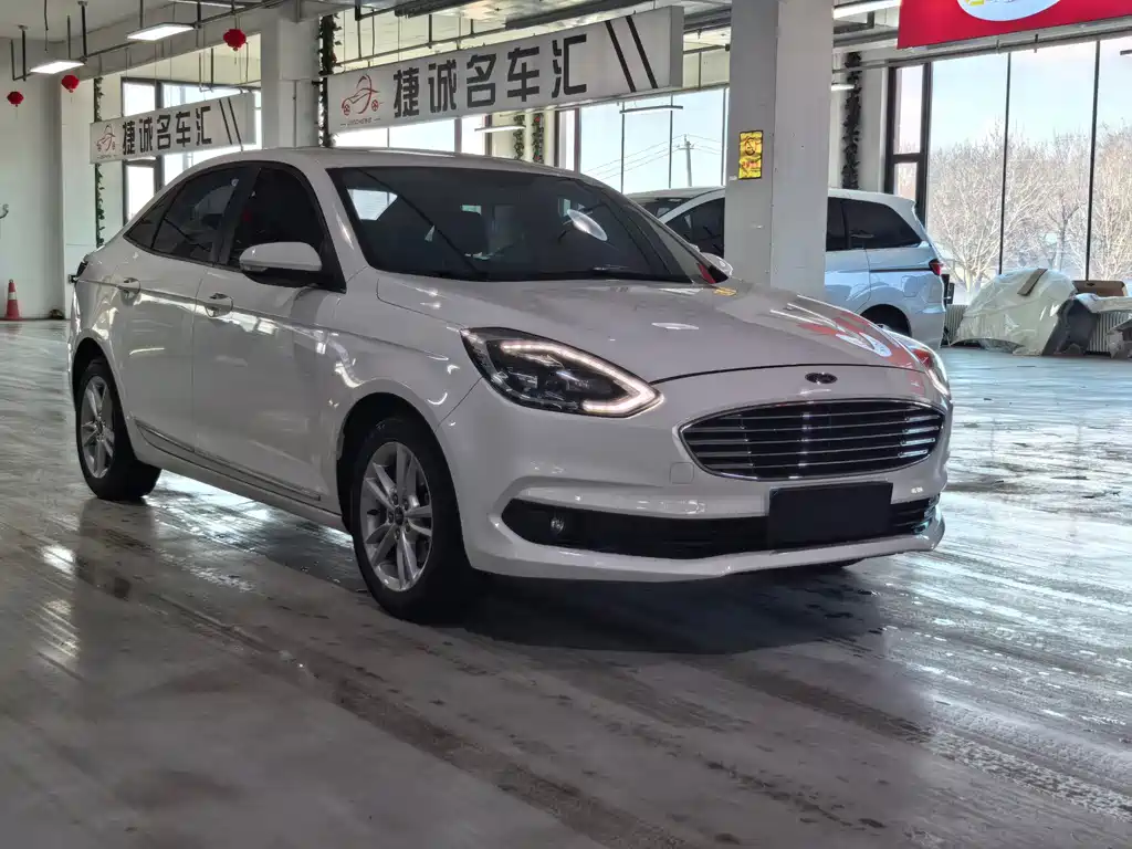 Escort Facelift 1.5 L Auto Joy CN-V