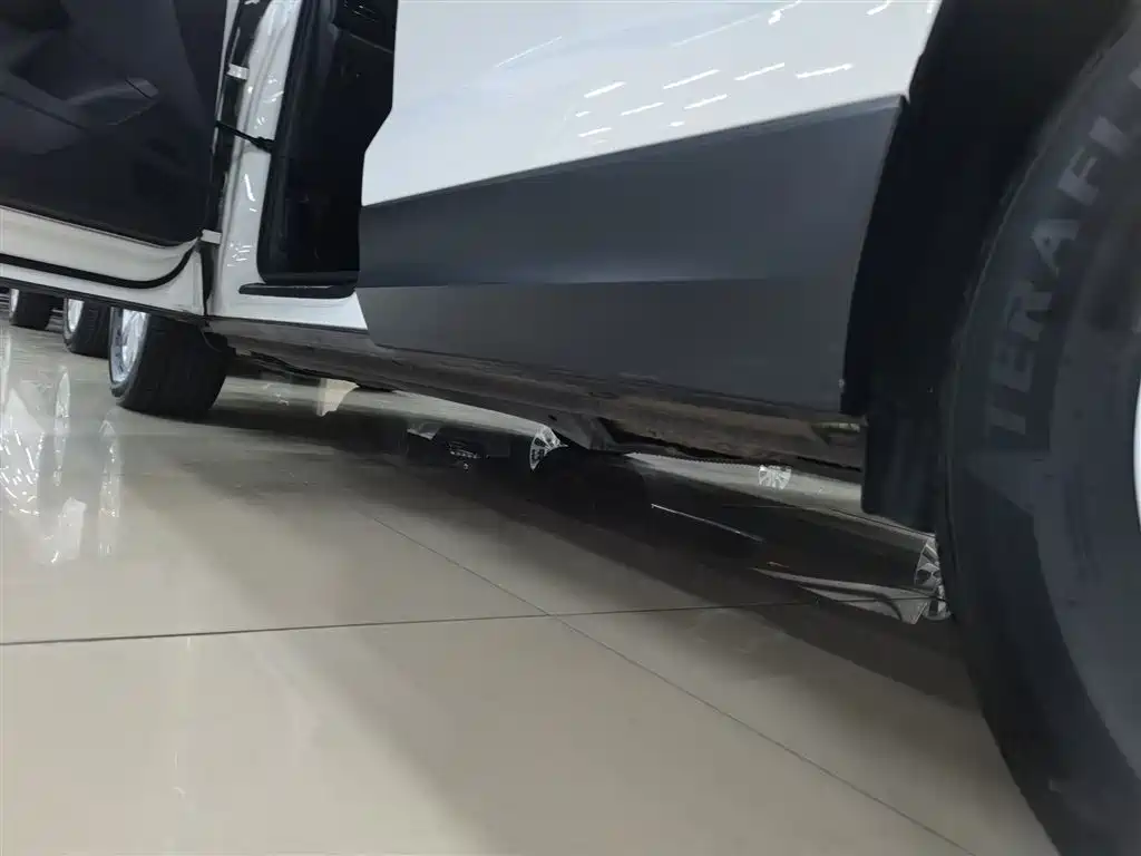 Tharu 280 TSI 2 WD Style CN-VI